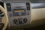 Nissan Tiida Sedan 2005 года